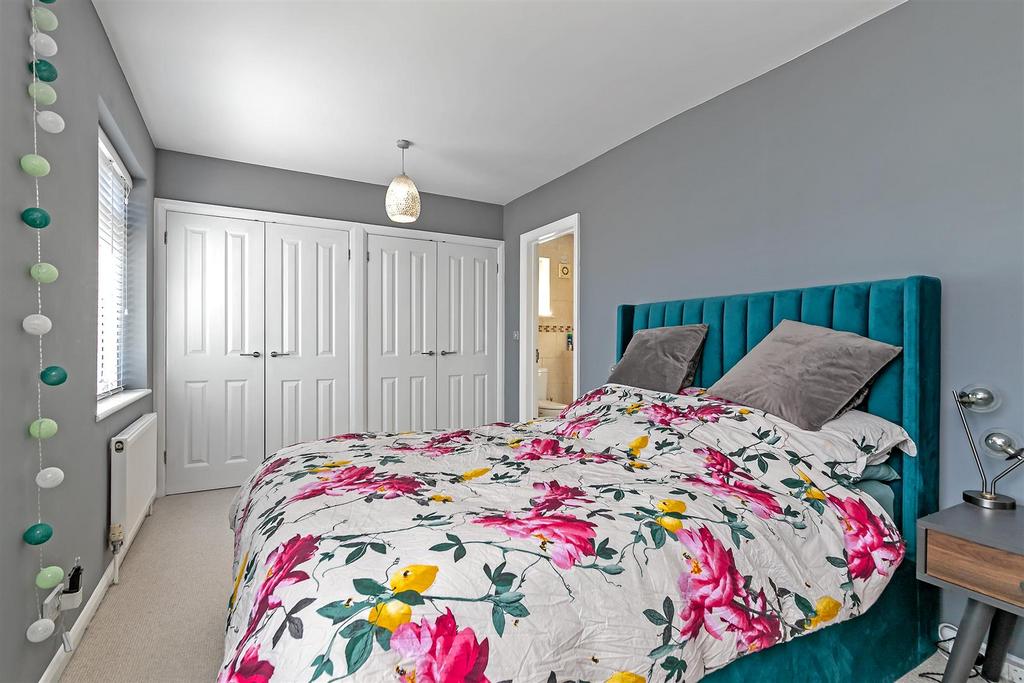 15 Blackthorn Close-44.jpg