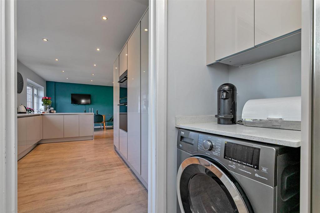 15 Blackthorn Close-42.jpg