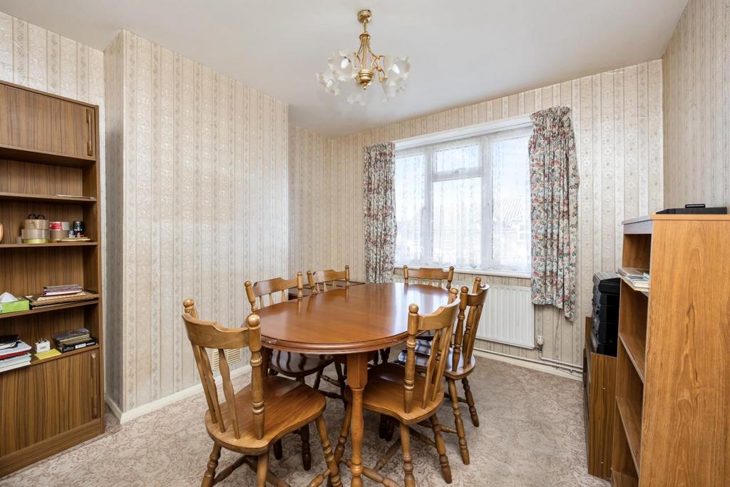 Dining room.jpg