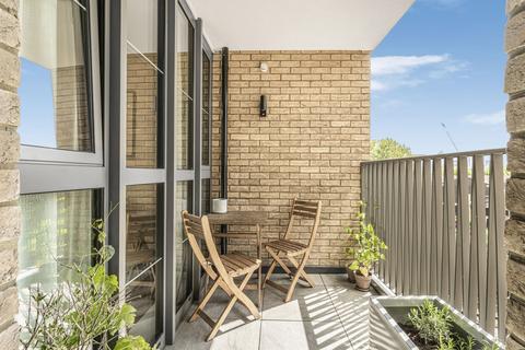 Studio for sale, Morville Street, London, E3