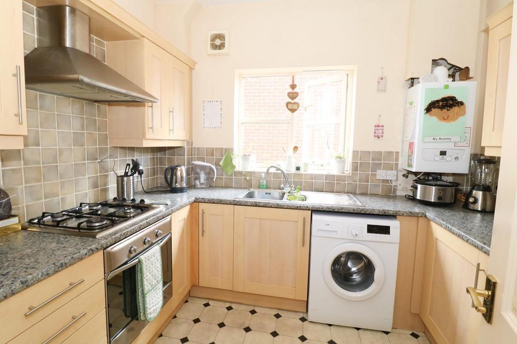 Fitted kitchen