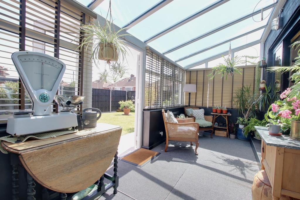 Garden room