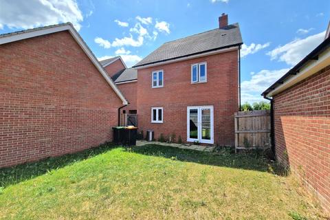 13 Bede Walk, Great Denham, Bedford, MK40 4TW