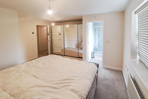 13 Bede Walk, Great Denham, Bedford, MK40 4TW