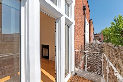 1 bedroom flat for sale, Victoria Road, Kilburn, London, NW6