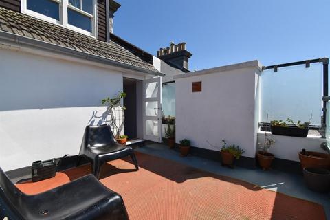 3 bedroom maisonette for sale, Carisbrooke Road, St. Leonards-On-Sea
