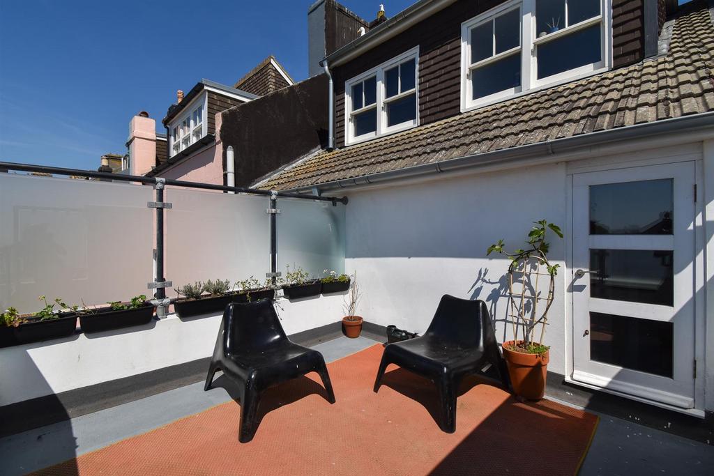 Roof terrace