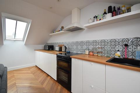 3 bedroom maisonette for sale, Carisbrooke Road, St. Leonards-On-Sea