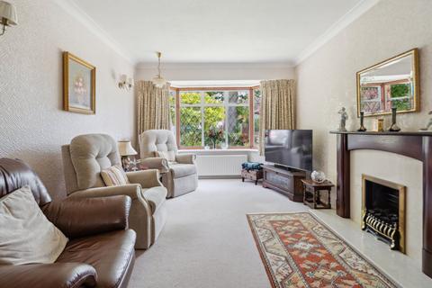 undefined, Chesham Lane, Chalfont St. Peter, Buckinghamshire, SL9
