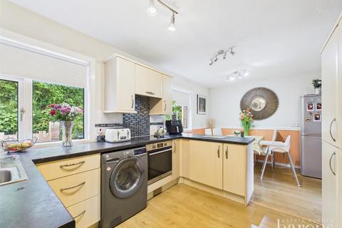 33 Corfe Walk, Basingstoke, RG23 8ED