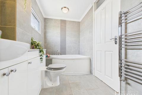 33 Corfe Walk, Basingstoke, RG23 8ED