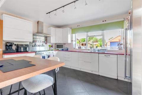4 bedroom detached house for sale, The Dovecote, Charlton, Pershore