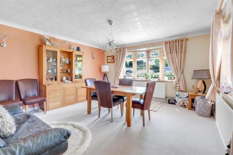 4 bedroom detached house for sale, The Dovecote, Charlton, Pershore
