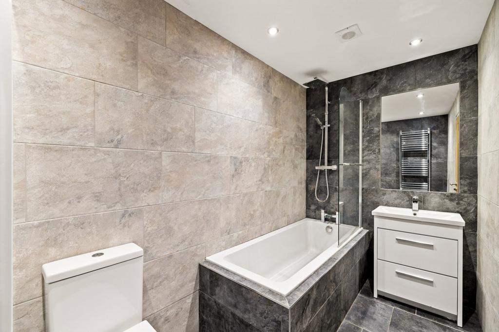 Family bathroom
