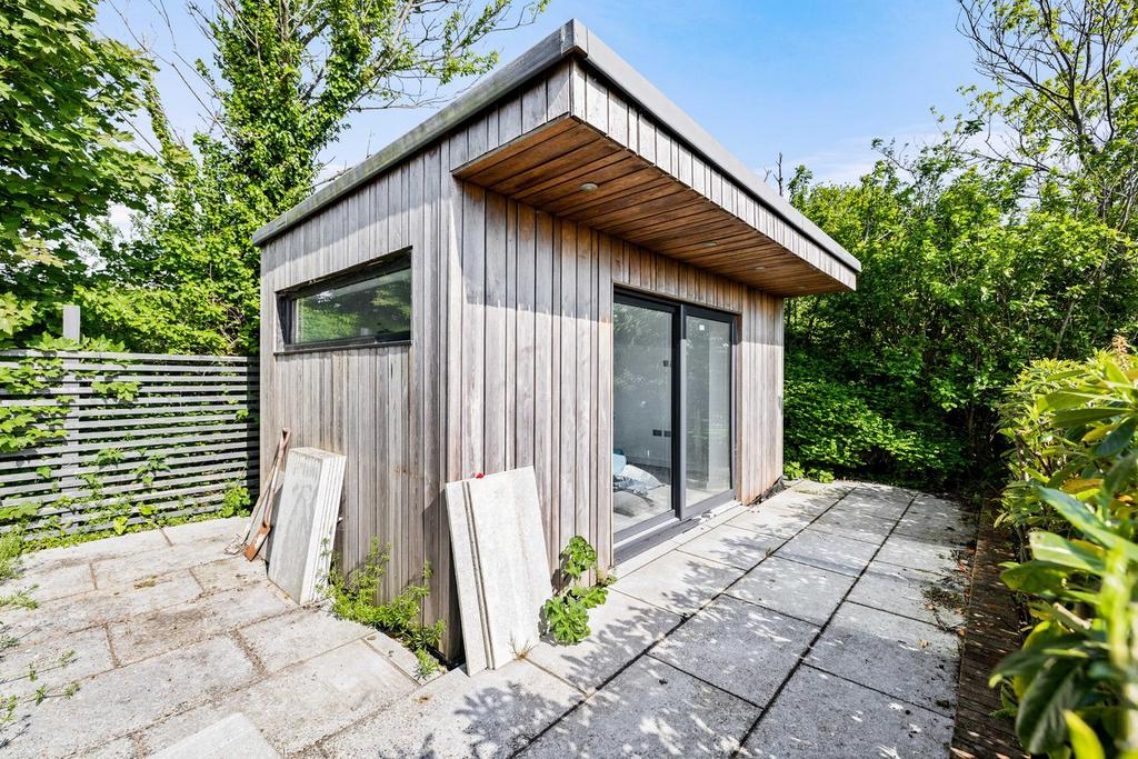 Summer house