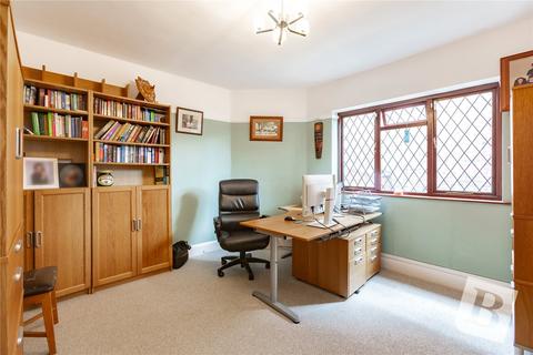 10 Leasway, Upminster, RM14 3AJ