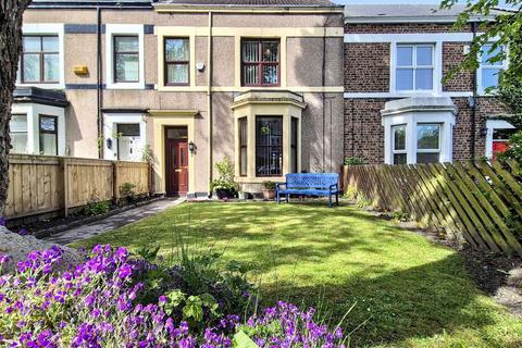 4 bedroom terraced house for sale, Croft Terrace, Jarrow, Tyne and Wear, NE32 5BN