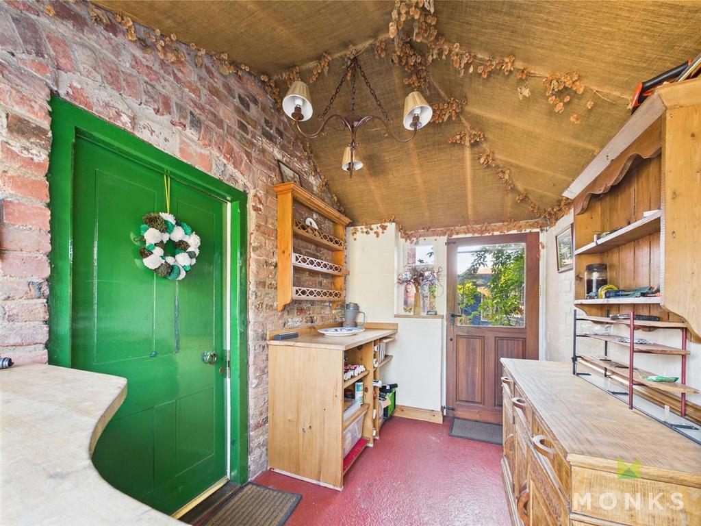 CAM01420 G0-PR0625-STILL012.jpg