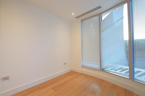 Studio to rent, Staines Road, Hounslow TW3