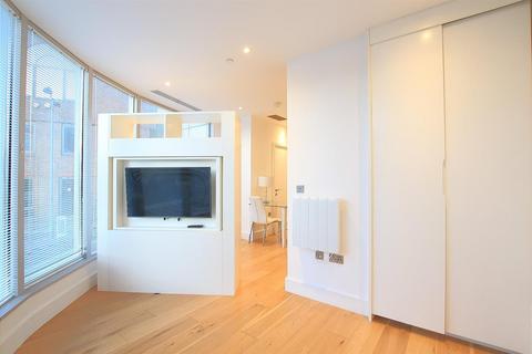 Studio to rent, Staines Road, Hounslow TW3