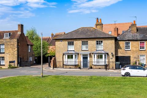 13 Church Hill, Epping, CM16 4RA