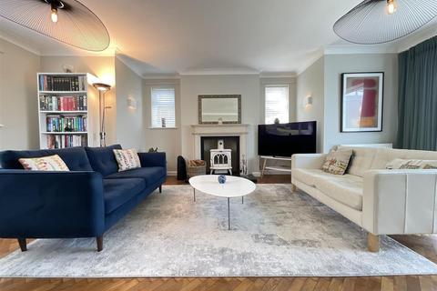 4 bedroom detached house for sale, Queen Margarets Road, Scarborough, YO11