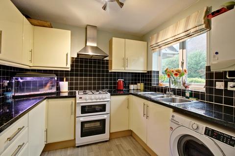 133 Ravenscroft, Hook, RG27 9NP