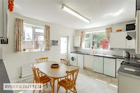 42 Springmeadow Lane, Uppermill, Oldham, OL3 6HL