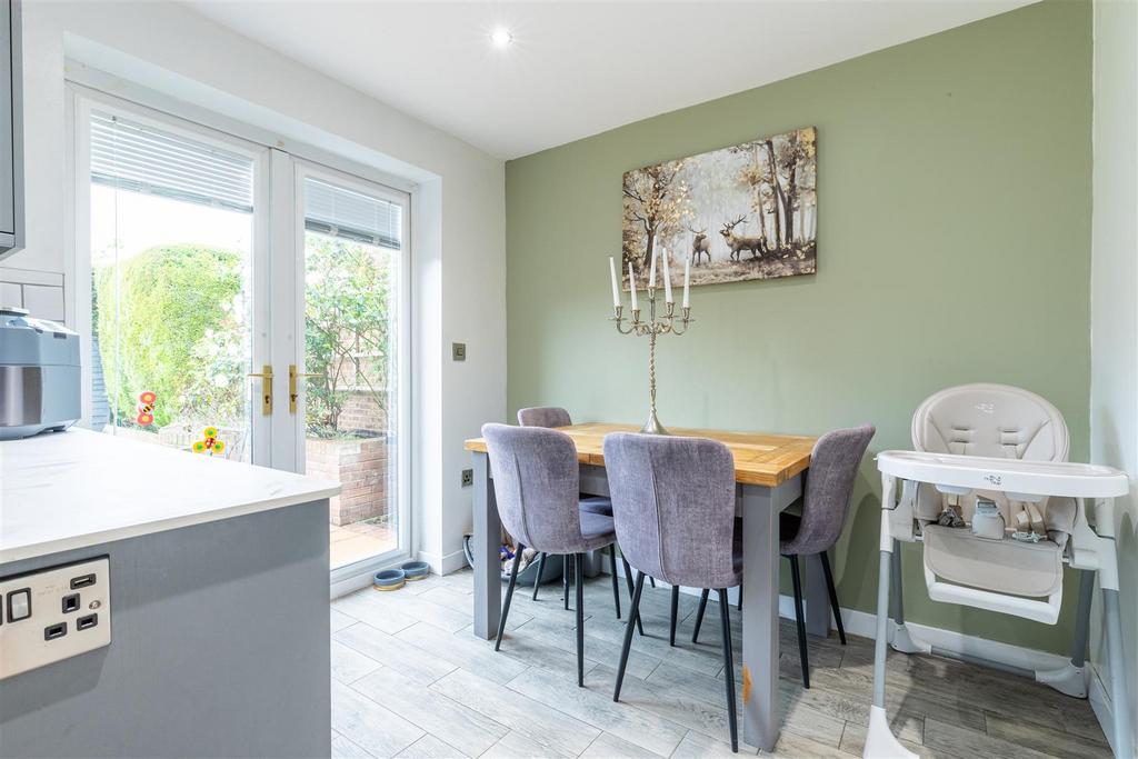 Kitchen diner