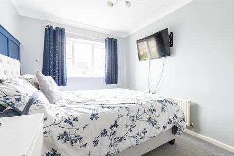 1 Robinsons Grove, Hibaldstow, Brigg, DN20 9QB