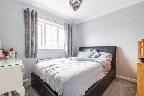 1 Robinsons Grove, Hibaldstow, Brigg, DN20 9QB