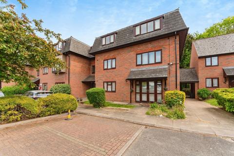 1 bedroom retirement property for sale, Westcombe Lodge Drive, Hayes UB4