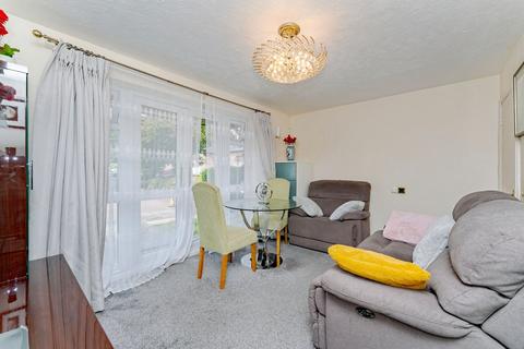 1 bedroom retirement property for sale, Westcombe Lodge Drive, Hayes UB4