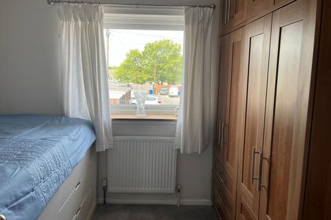 92 Gilbert Road, Lichfield, WS13 6AX