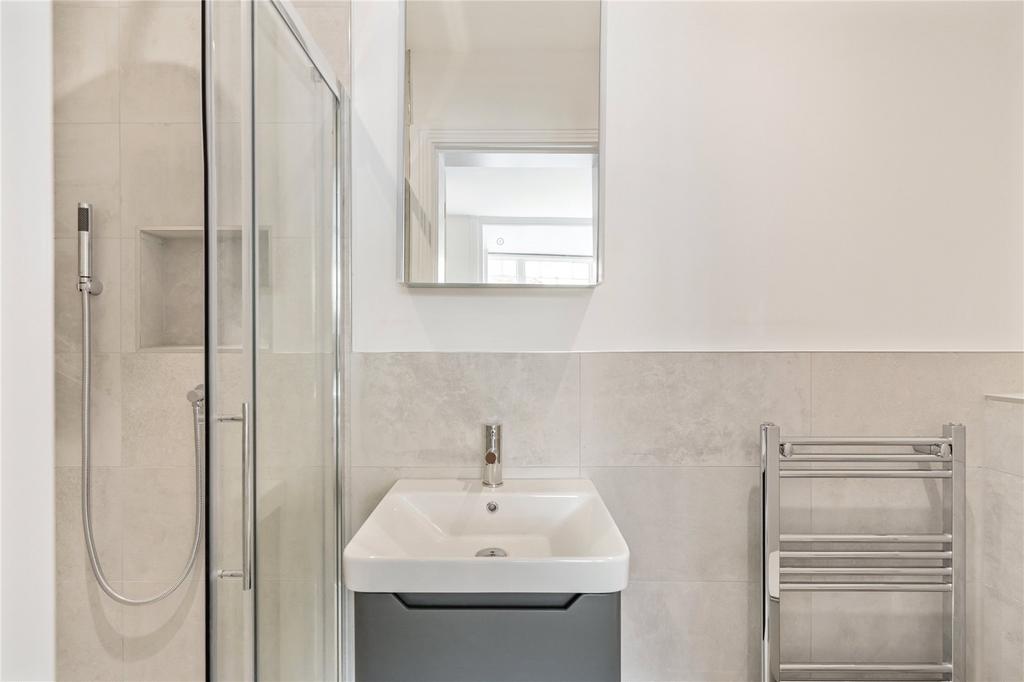 Bed 2 En-Suite