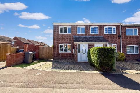 3 bedroom end of terrace house for sale, Barnes Wallis Close, Melksham SN12