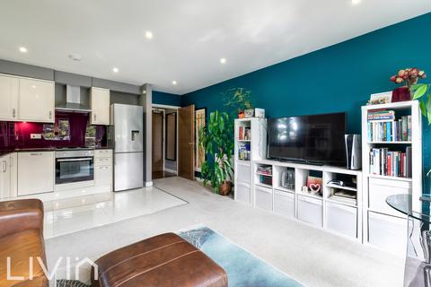 1 bedroom flat for sale, 35 Lower Coombe Street, Croydon CR0