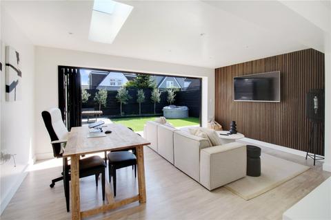 30 Meadow Close, Norwich, NR6 6XY