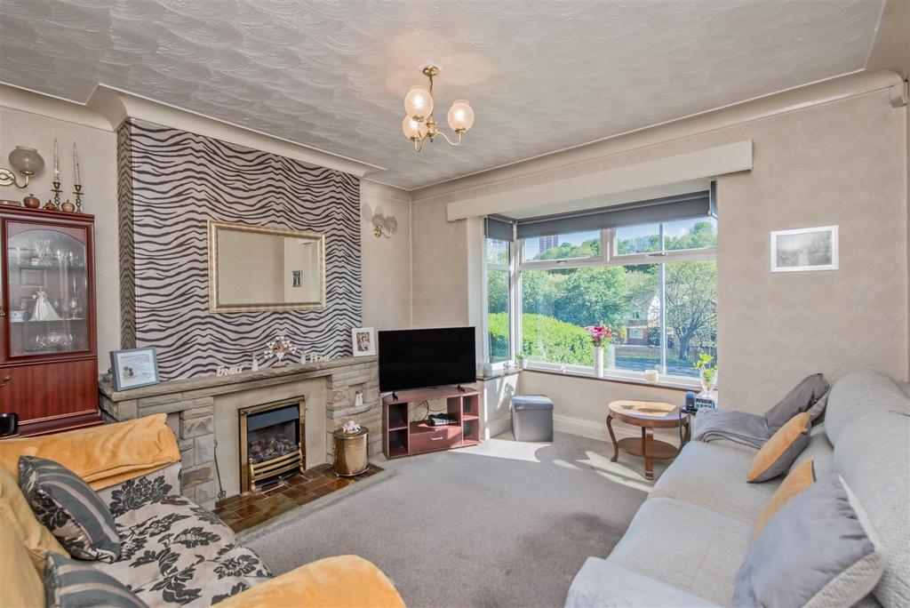 Living Room: