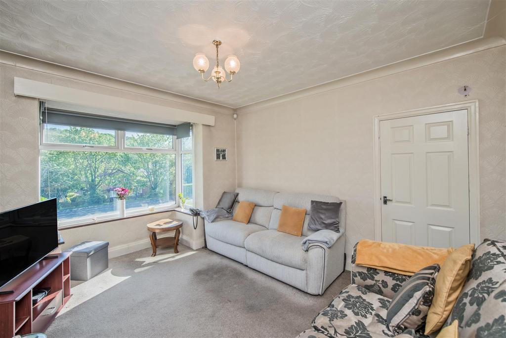 Living Room: