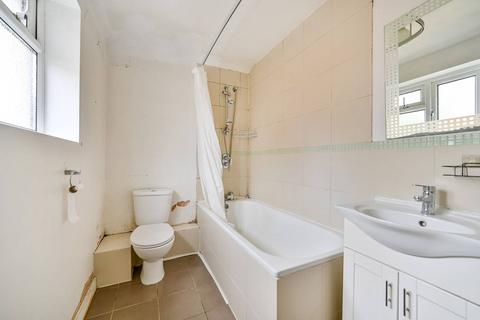 23 Faraday Road, London, W3 6JB