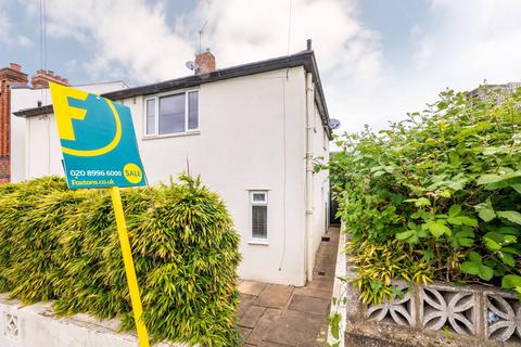 23 Faraday Road, London, W3 6JB