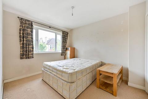 23 Faraday Road, London, W3 6JB