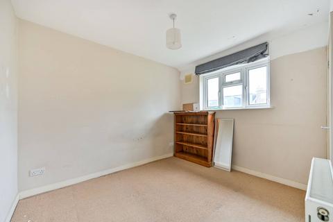 23 Faraday Road, London, W3 6JB
