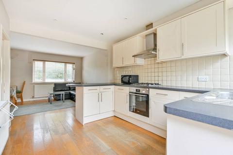 23 Faraday Road, London, W3 6JB