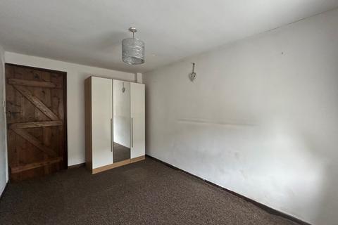 2 Ramsden Place, Clayton, Bradford, BD14 6BG