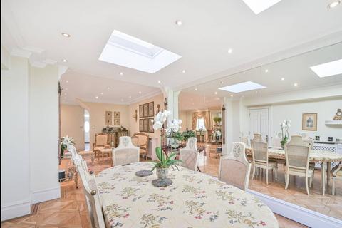 22 Fitzalan Road, London, N3 3PD