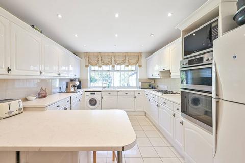 22 Fitzalan Road, London, N3 3PD