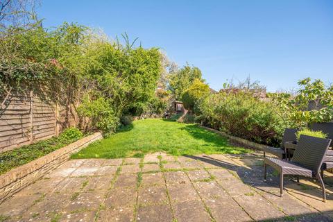 22 Fitzalan Road, London, N3 3PD