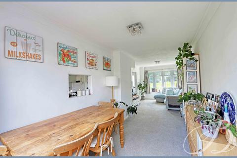 16 Brill Close, Marlow, SL7 2RH